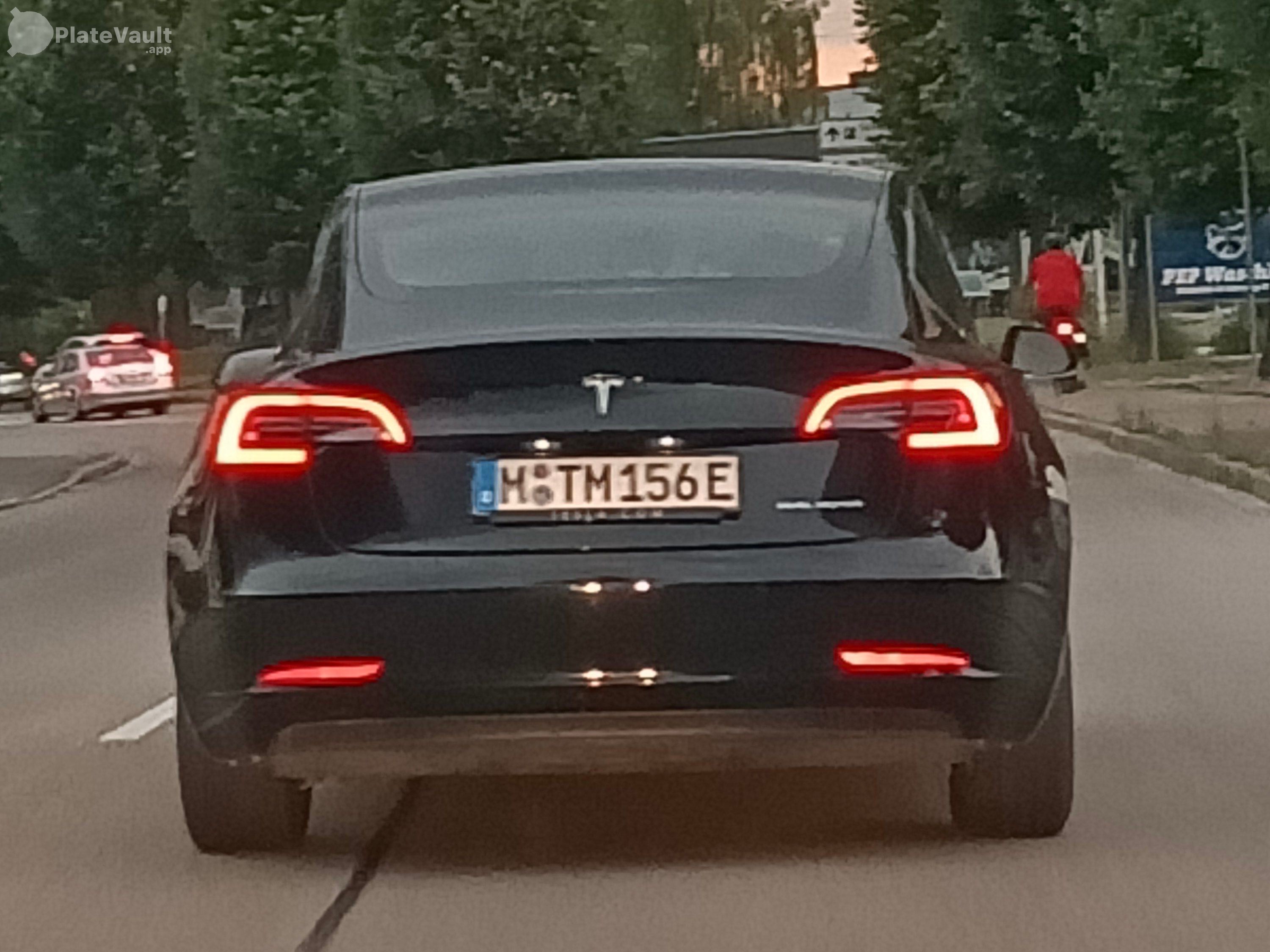 M-TM156E