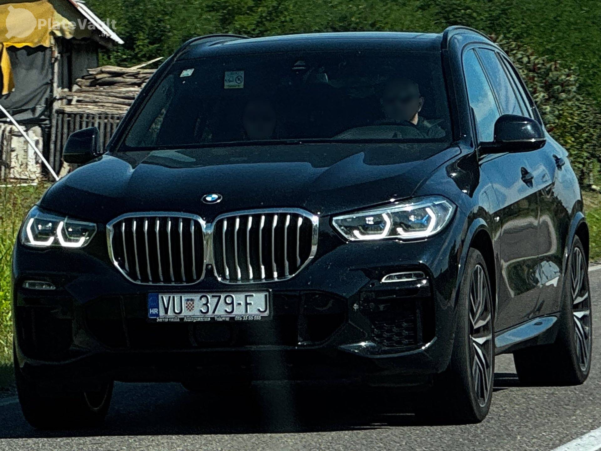 VU 379 FJ plate
