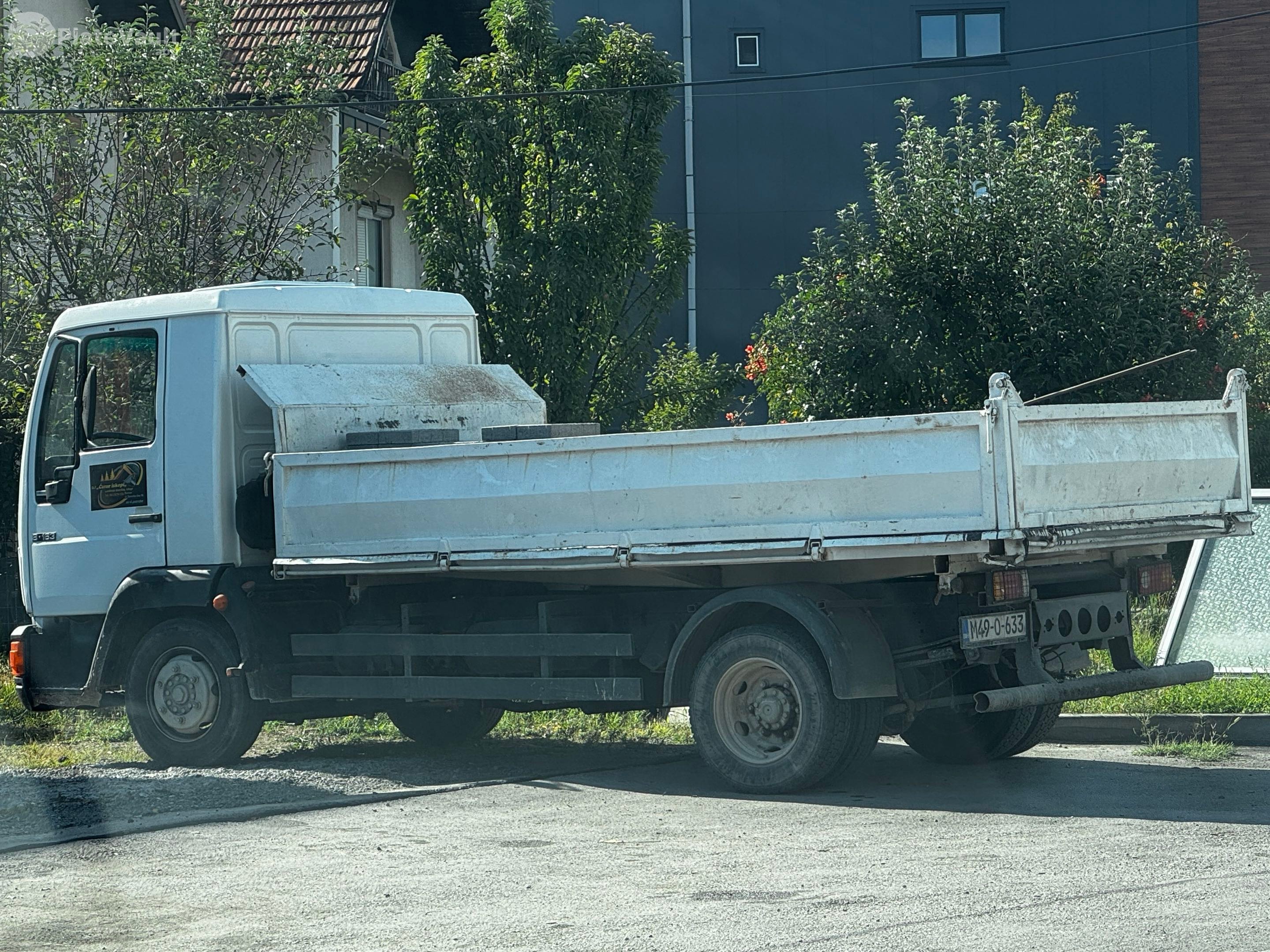 M49-O-633 plate
