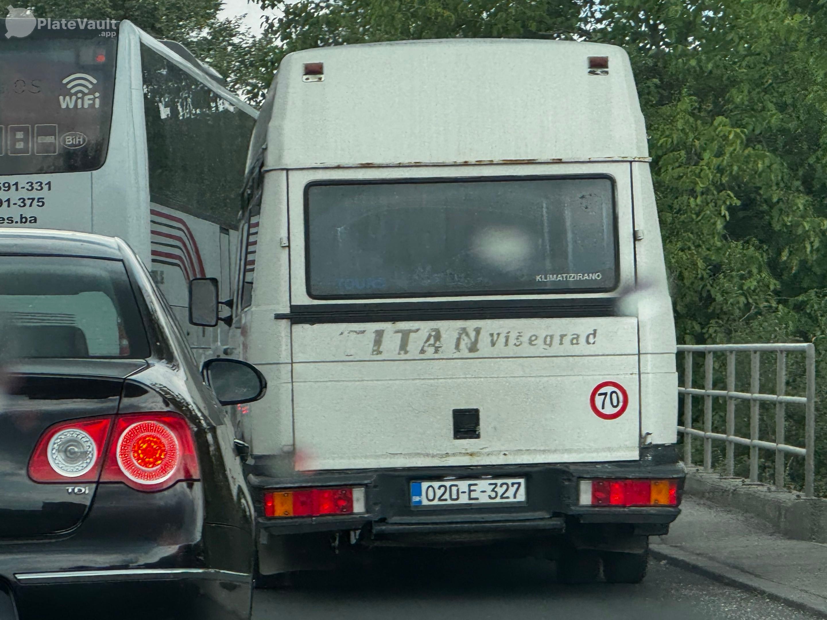 O20-E-327 plate